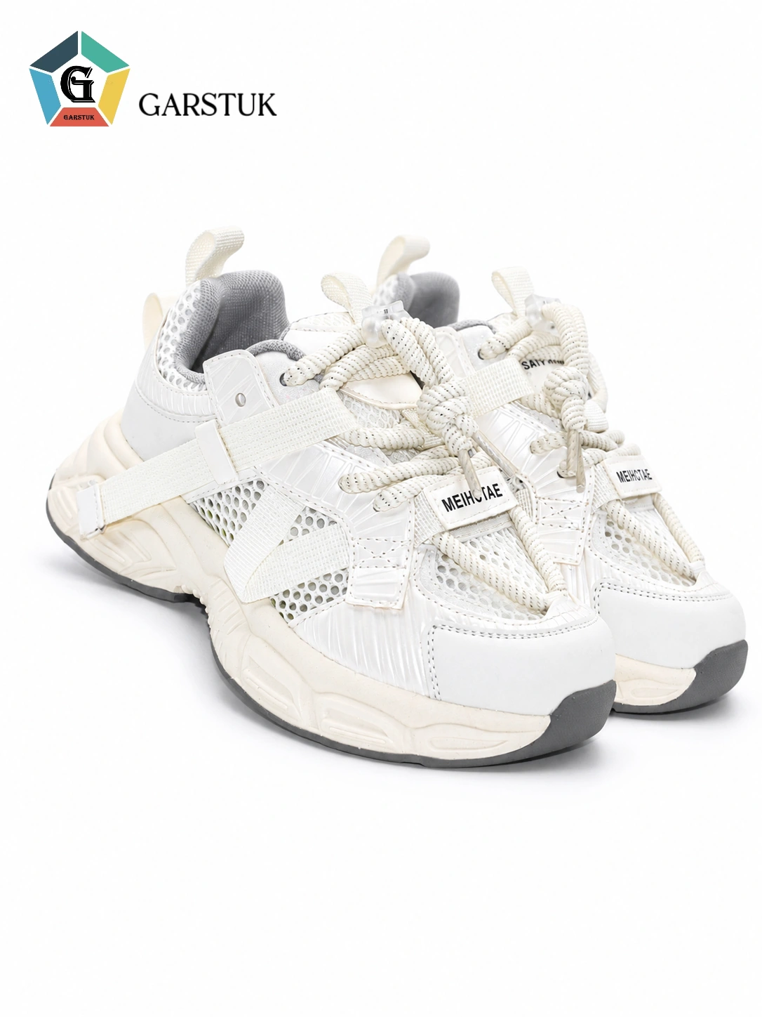 Детские кроссовки — G25338